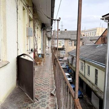Продається велика 3 кім.квартира у центрі міста