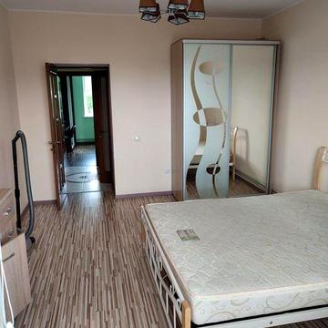 Здам 3 кімнатну квартиру з автономним опаленням 4 поверх ліфт