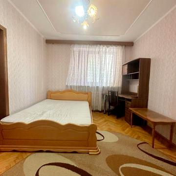 ОРЕНДА! 2-кімнатна квартира біля кафе «Левада»