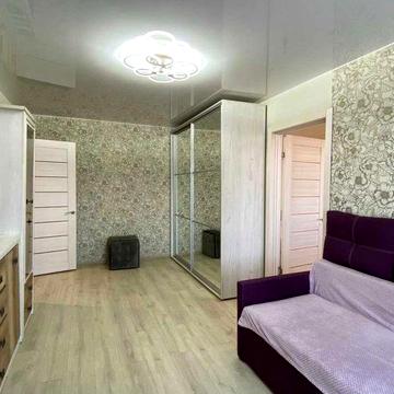 Продається 3-кімнатна квартира з  ремонтом, район залізничного вокзалу