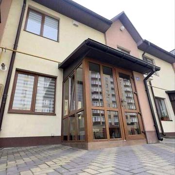 Продаж котеджу в ЖК «Ранковий» район Виставка