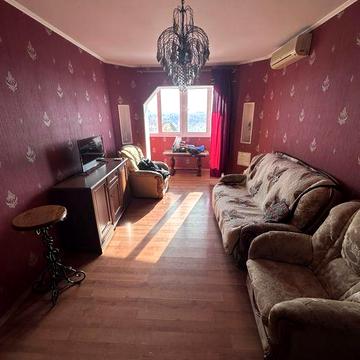 Сдается 1-комнатная квартира на дзержинке . хозяйка