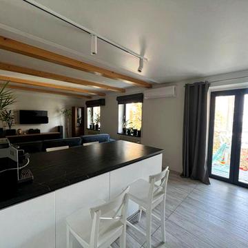 Продам квартиру Центр,сонячний парк. Власник