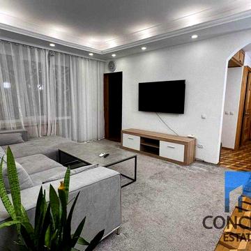 Продам видовую 4к студию ул. Набережная Сичеславская 37. Цирк