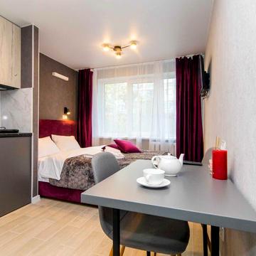 Тепла студія в пр-т Воскресенський Дистанційне заселення, Поруч парк