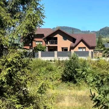 Автономний Котедж у Карпатах | Вид на річку