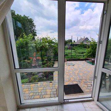 Таунхаус с ремонтом, с паркоместом. Подходит под программы