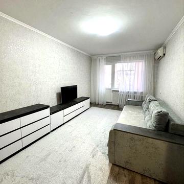 Перше заселення 1 кімн кв в районі Кресу