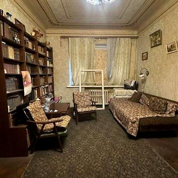 Продам в центре 3 комнатную квартиру на Госпроме