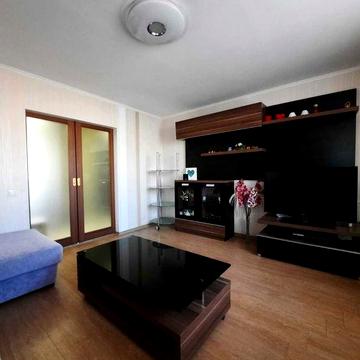 Сдам 2 ком квартиру Небесной Сотни. ГАЗ. Ремонт.Сити Центр.