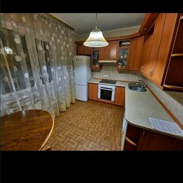 Вишняківська вул., 5