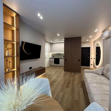 Квартира на 3 поверсі з балконом - терасою