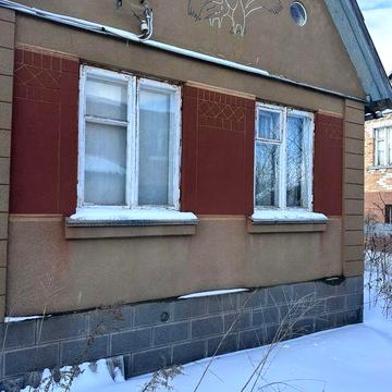Продам дачний будинок з земельною ділянкою