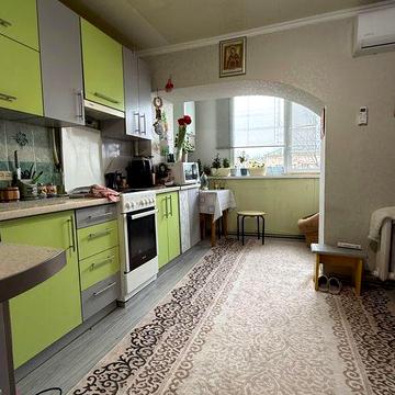 Продам 1 к квартиру на Новомиколаївці