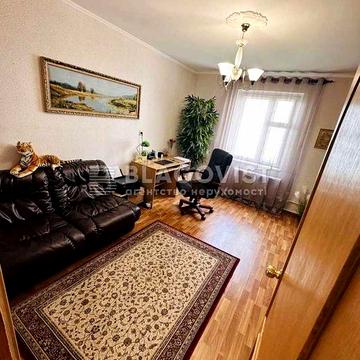 Продаж 4К квартира ст.м. Позняки 5-7 хв. пішого ходу