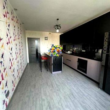 Продаж 2к квартири Пчілки 6а