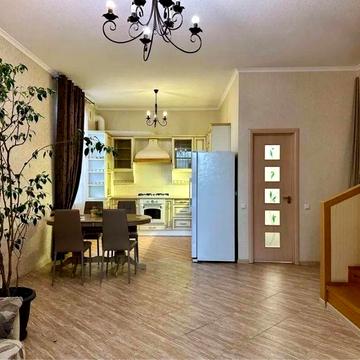 Продам 3-комнатный таунхаус Индустриальный район Калиновая Купить