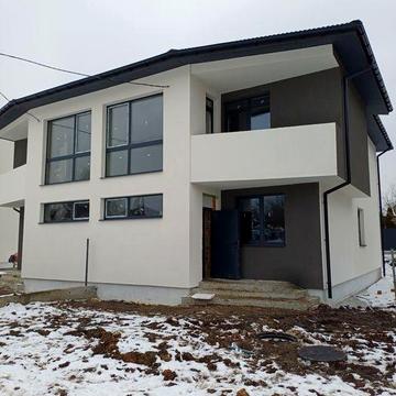 Збудований будинок-спарка на одній з центр.вулиць З.Води!Без комісії!