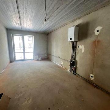 Продам квартиру з частковим ремонтом. Газ! Балкон! Без комісії!