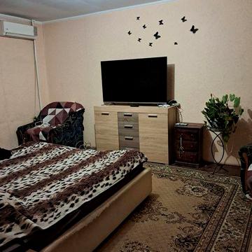 Сдам 2х комнатную квартиру.,2й квартал район 15й гор.больницы