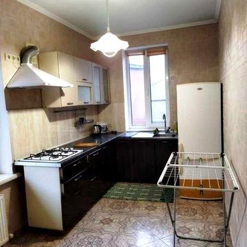 Оренда частини будинку 2кімнати ройон Автовокзалу.