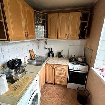 сдам 2 комнатную квартиру Центр научная