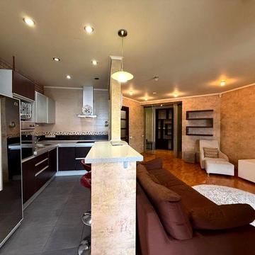 Сдаю 2к. квартиру в новострое на Рабочей