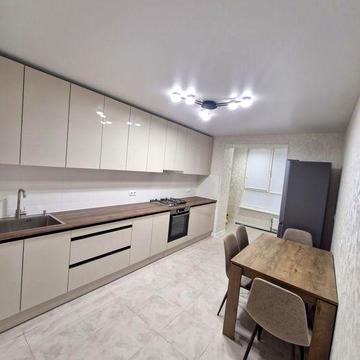 Здається 1кв новобудова перша здача 16000+