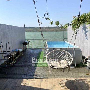 Продам триповерховий будинок на Хаджибеївському лимані