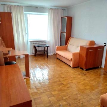 Однокімнатна квартира біля метро Оболонь