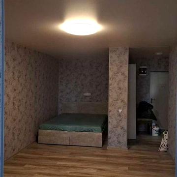 Сдам однокомнатную квартиру ж\м Солнечный