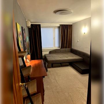 Мілютенка вул., 17-Б