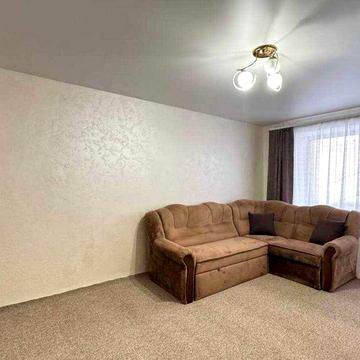 Продам двокімнатну квартиру на вул. Шмідта