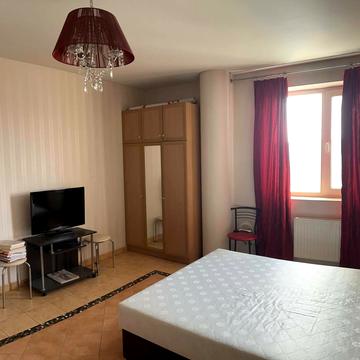 Сухумська вул., 22