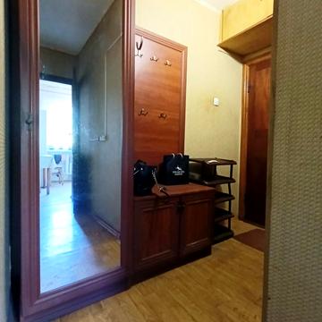 Академіка Філатова вул., 12