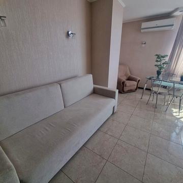 Вадима Гетьмана вул., 1-В