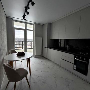 Дизайнерська євро2к з новим ремонтом та гардеробом! ЖК Синергія сіті