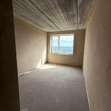 ПРОДАМ простору 2к квартиру без ремонту з газом та підземним паркінгом ЖК Озерний Клуб