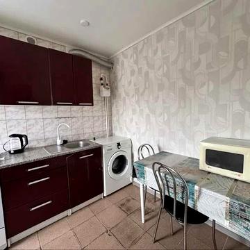 Сдам 2-комн.кв. Станция пр. Свободы, Новокодацкая площадь, 5.