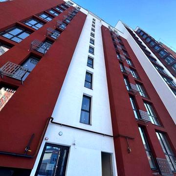 ЗДАНА 2-кім. квартира з Частковим Ремонтом!