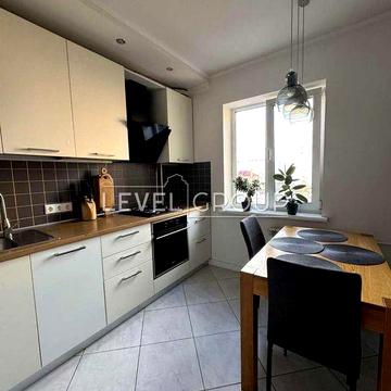 Чудова ціна! 3кімн.квартира з ремонтом! Є газ! метро Лукянівка - 10хв