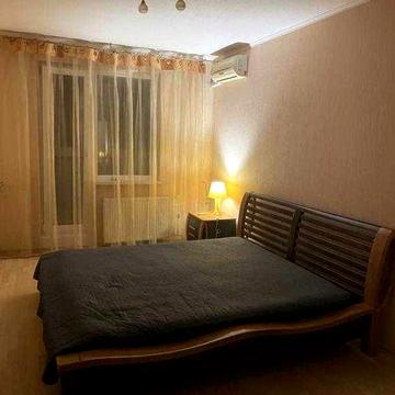 Продам 3 к.кв. метро Холодна гора