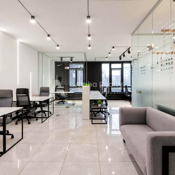 Жилянська вул., 68