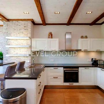 Дизайнерська 3к квартира 126 м² вул. Кудряшова/Мокра, 16 ЖК Пори року ЖК Пори Року