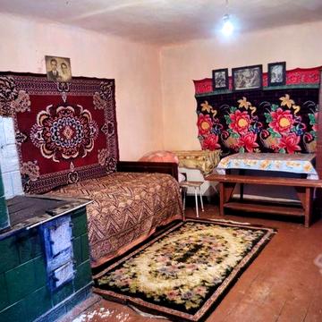 Продаж будинку з земельною ділянкою 22 га