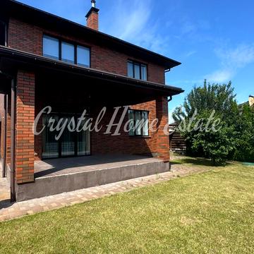 Макарівська вул., 57