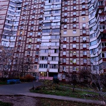 Продам 3 кімнатну квартиру Червоної калини ЖК АПП