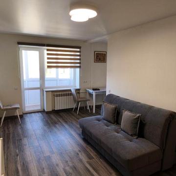 Оренда двокімнат ної студії у центрі міста