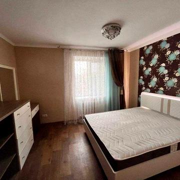 Вільна 3-кімнатна квартира по вул Космонавтів/вул Електронна