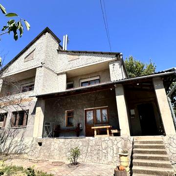 Продам просторный дом